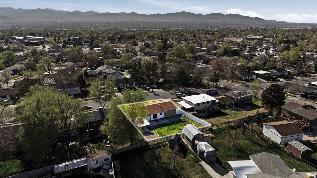 10517 S LARKSPUR DR Sandy, UT 84094