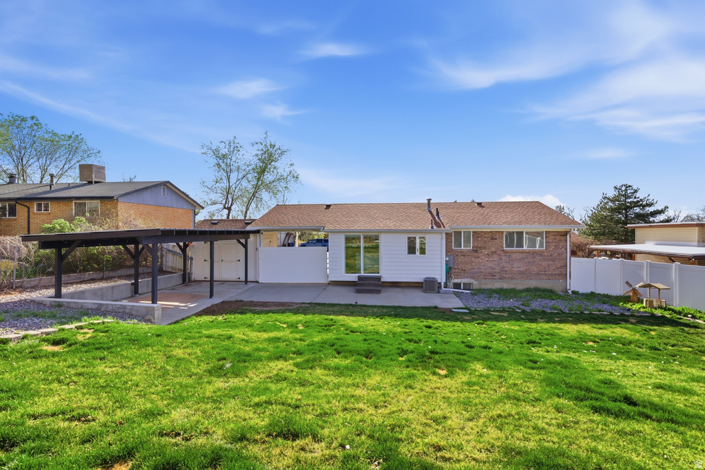 10517 S LARKSPUR DR Sandy, UT 84094