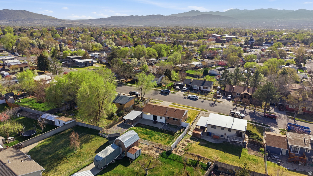 10517 S LARKSPUR DR Sandy, UT 84094