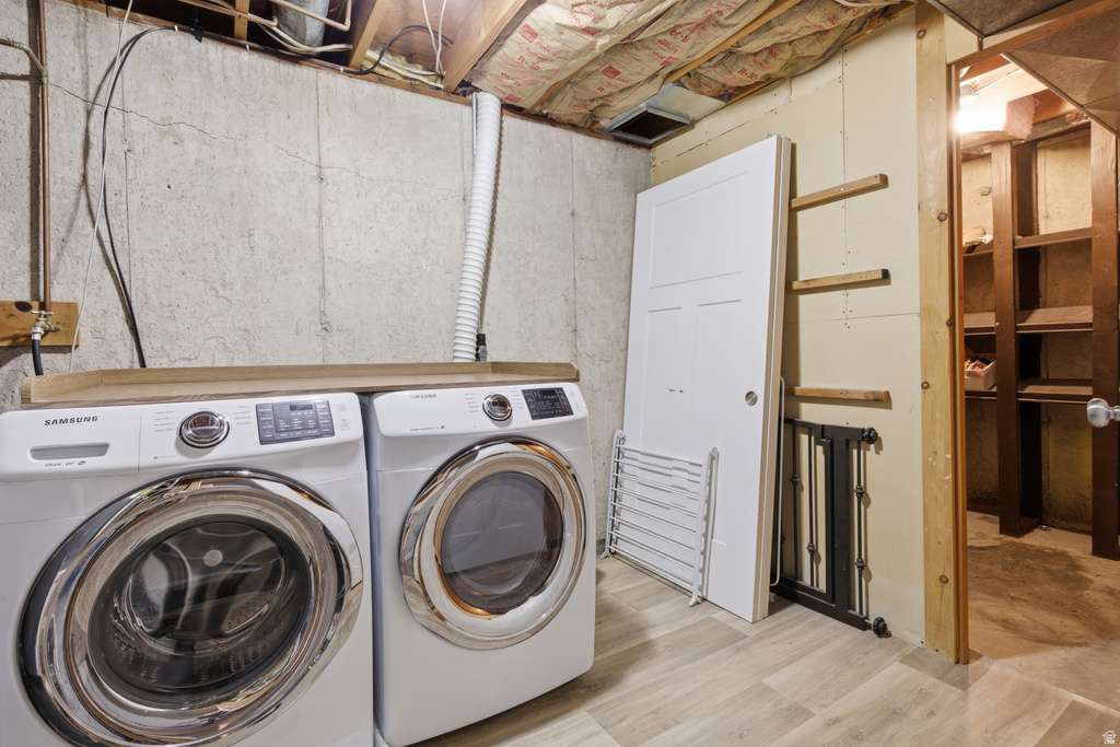 10517 S LARKSPUR DR Sandy, UT 84094