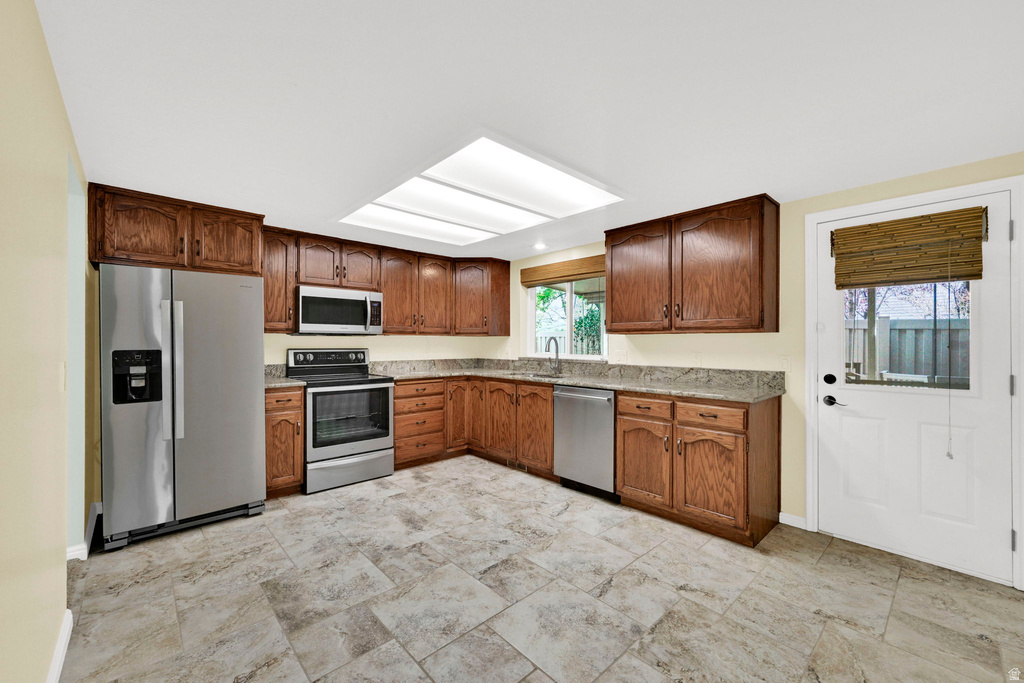 732 W 1175 N Centerville, UT 84014