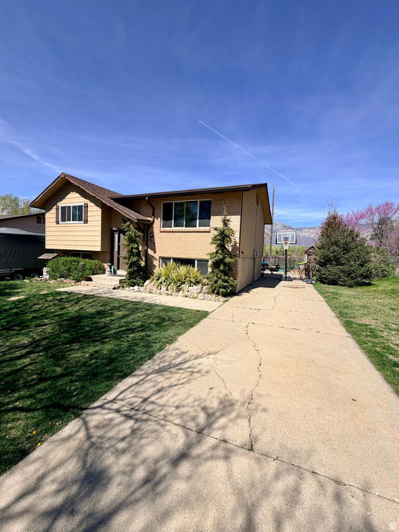 976 E 500 N Roy, UT 84067