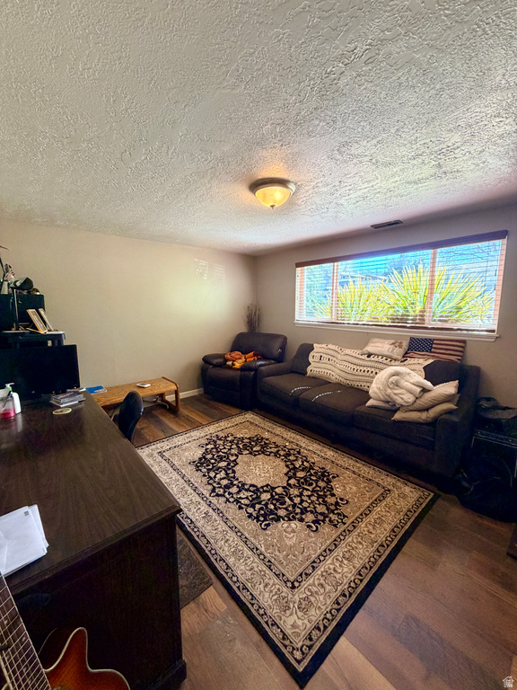 976 E 500 N Roy, UT 84067