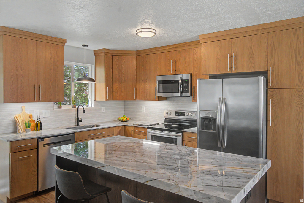 3087 N 2250 E Layton, UT 84040