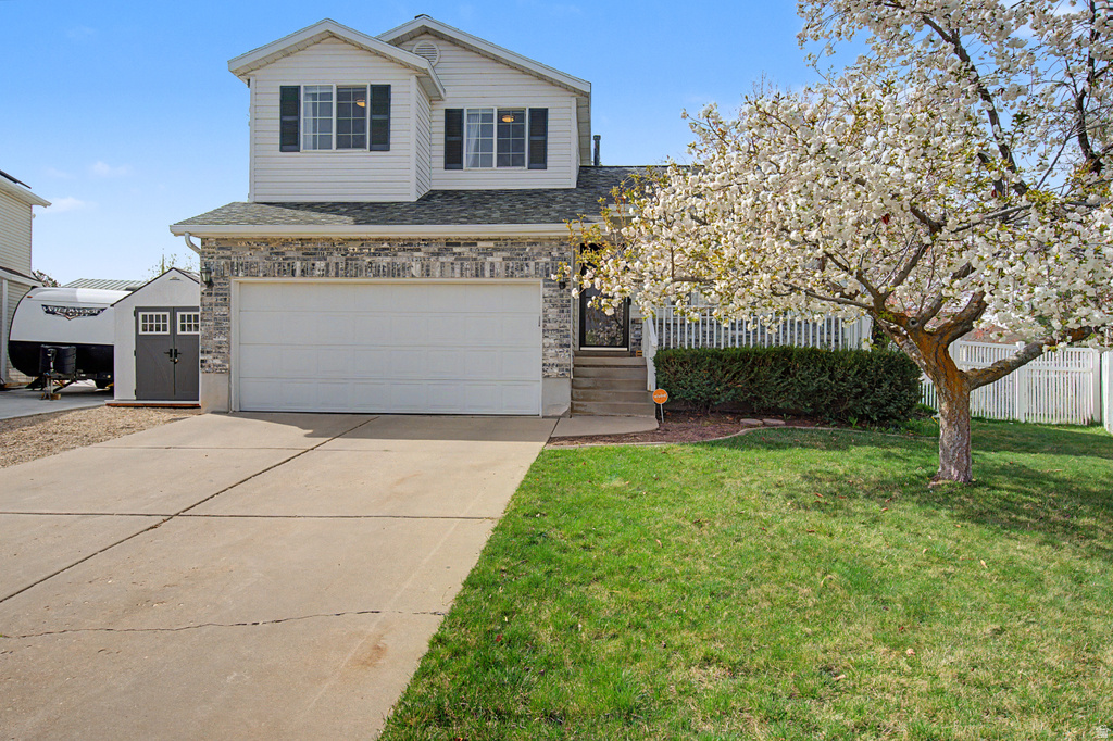 3087 N 2250 E Layton, UT 84040