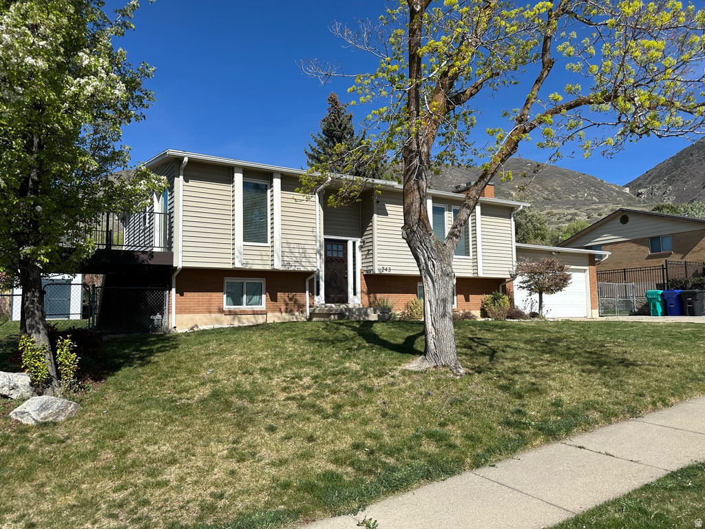 243 BALSAM DR Centerville, UT 84014