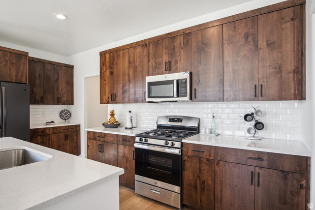 975 S 950 W American Fork, UT 84003