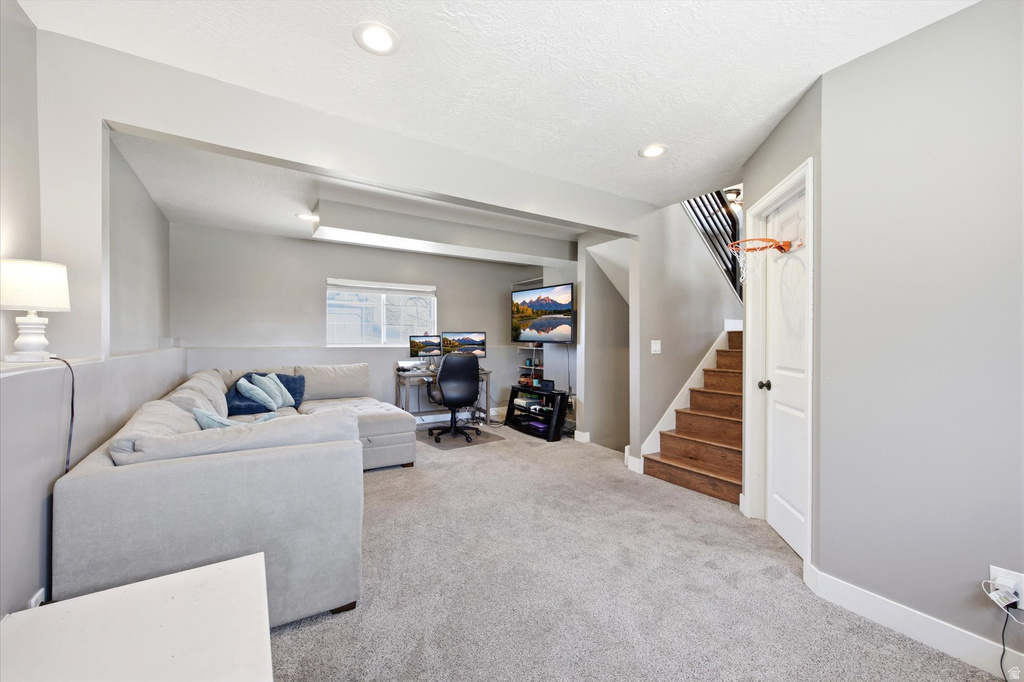 6831 S FOX RIDGE WAY West Jordan, UT 84081