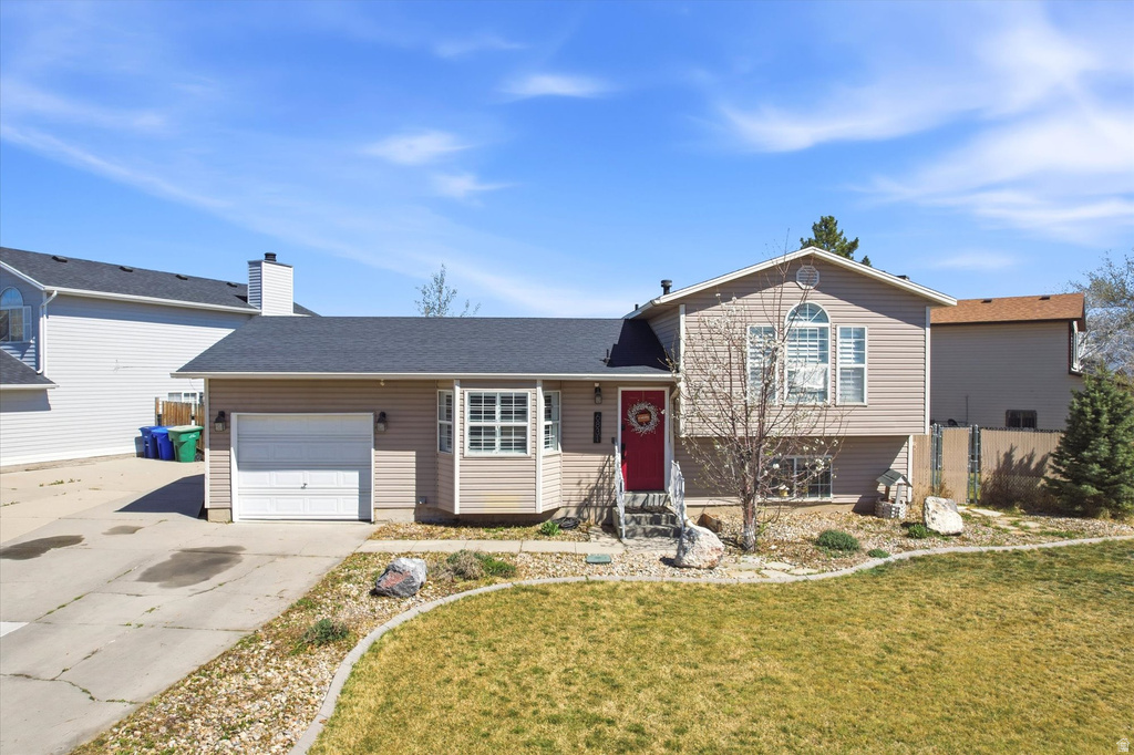 6831 S FOX RIDGE WAY West Jordan, UT 84081