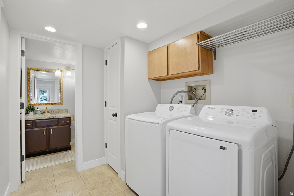 11865 S MAPLE RIDGE RD Sandy, UT 84094