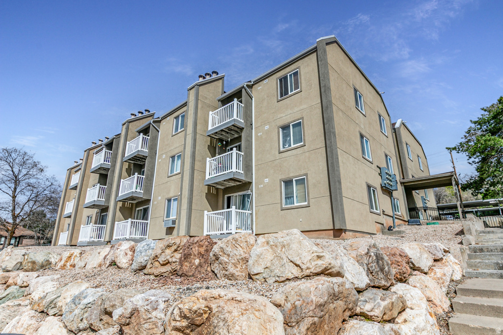 5630 MEADOW LN #192 South Ogden, UT 84403