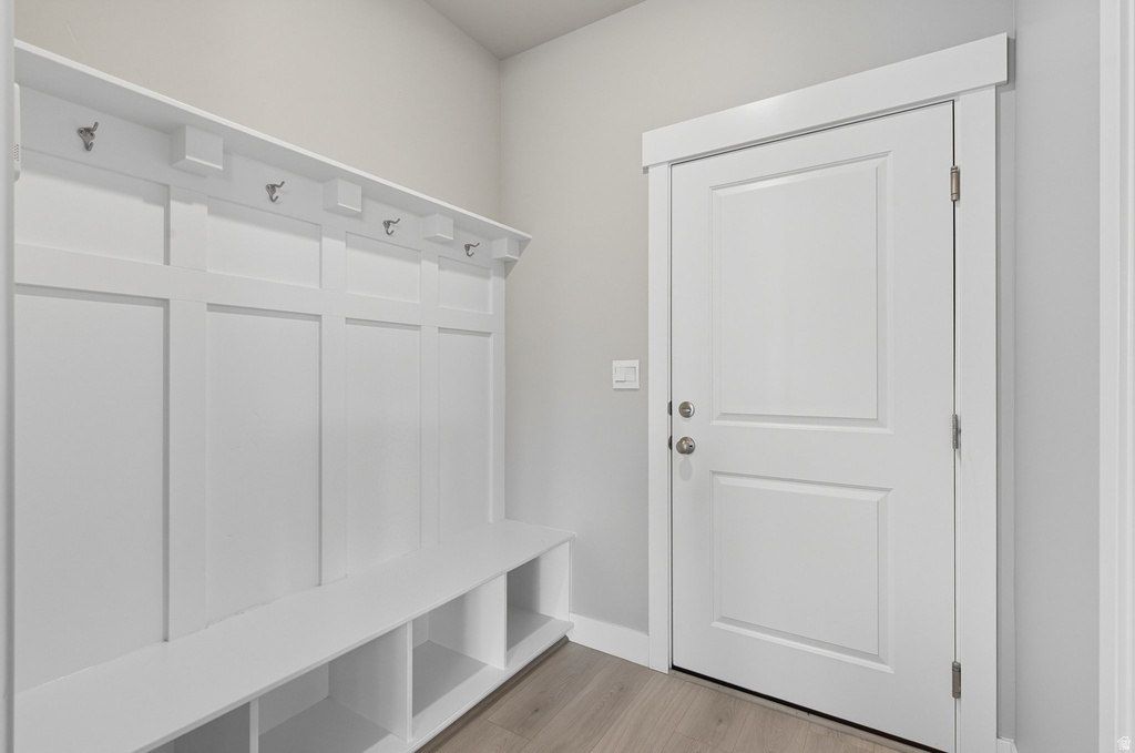 572 S CHAMBERLAIN ST Mapleton, UT 84664