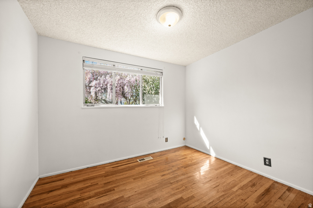 1555 W 4950 S Taylorsville, UT 84123