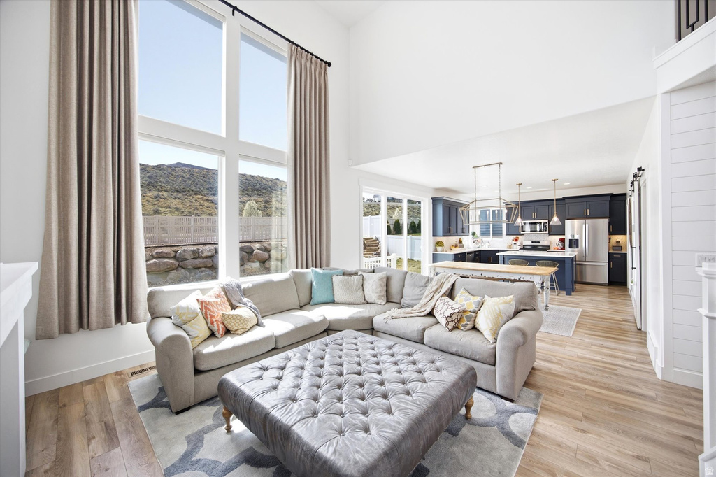 1321 W FORT ROCK DR Saratoga Springs, UT 84045