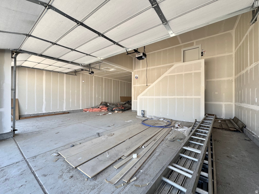 3193 N 2825 W #43 Plain City, UT 84404