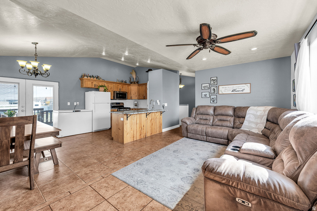 1901 SADDLEBACK DR Enoch, UT 84721