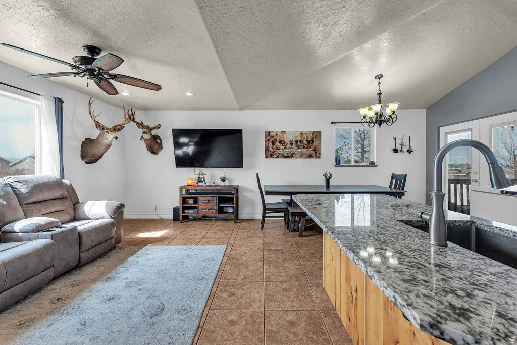 1901 SADDLEBACK DR Enoch, UT 84721
