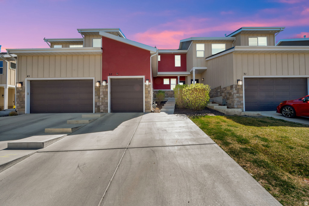 37 E CHIP SHOT LOOP #4B Saratoga Springs, UT 84045