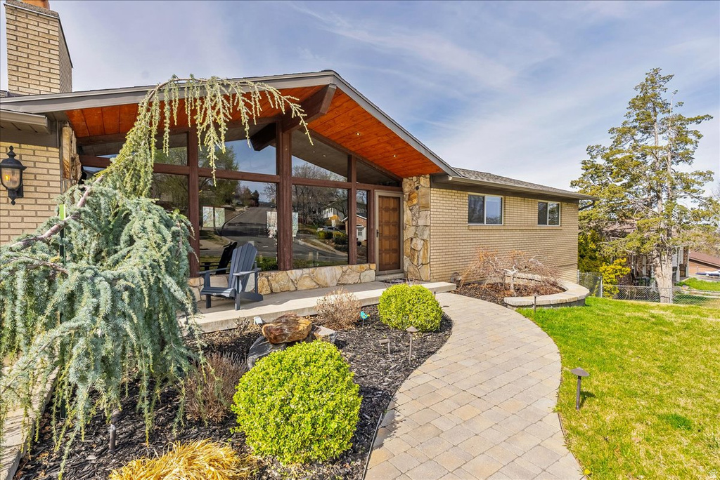 11940 S PINERIDGE RD Sandy, UT 84094