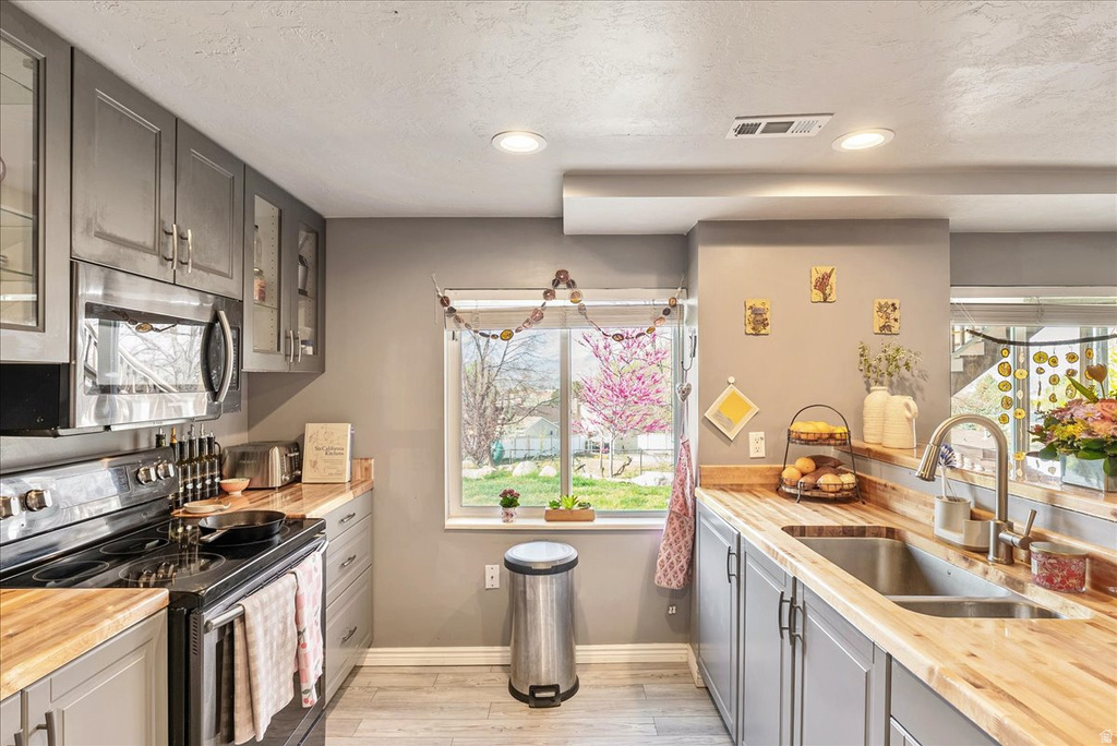 11940 S PINERIDGE RD Sandy, UT 84094