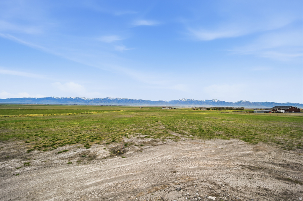 2110 N 6750 W Mendon, UT 84325