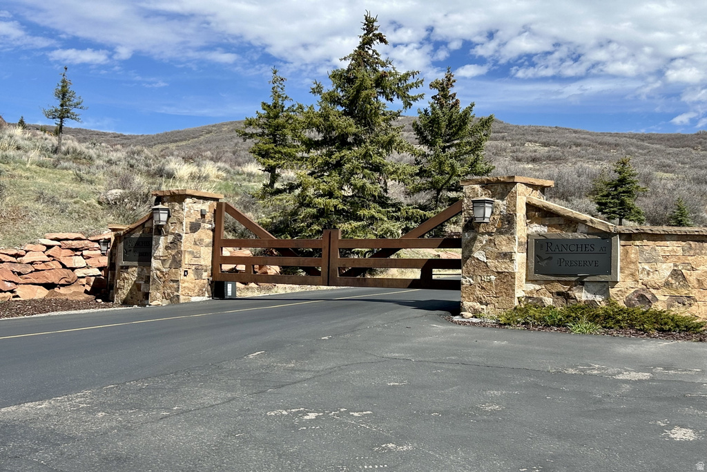 1950 W RED HAWK TRL Snyderville, UT 84098