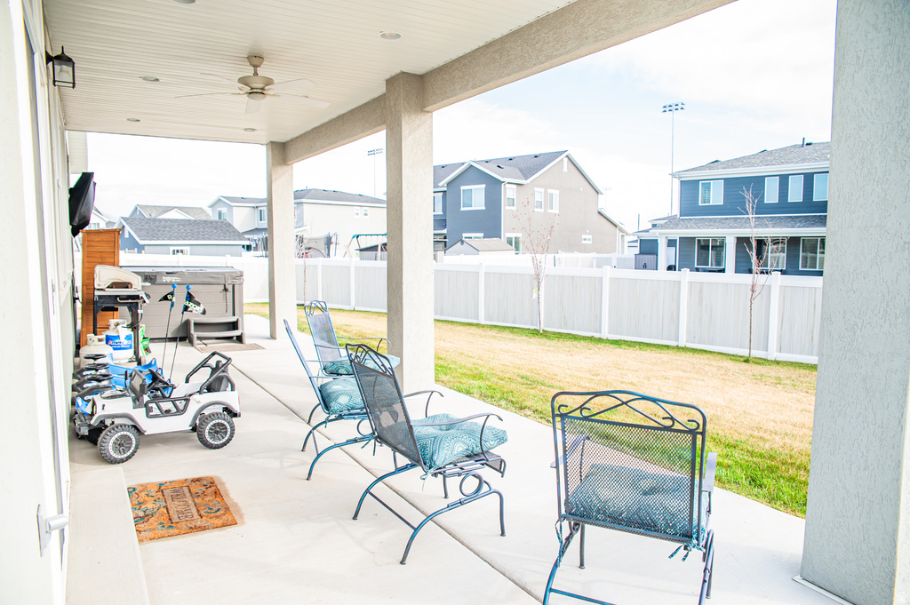 2353 W THOMAS CT Syracuse, UT 84075