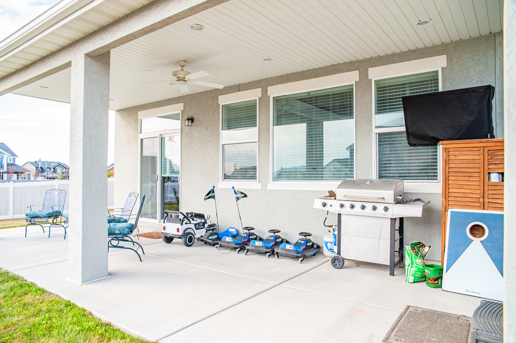 2353 W THOMAS CT Syracuse, UT 84075