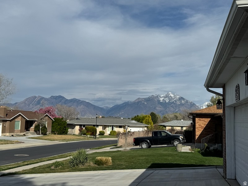 2451 W TANYA AVE West Jordan, UT 84088