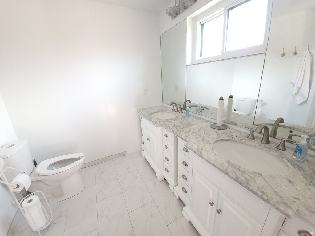 2451 W TANYA AVE West Jordan, UT 84088