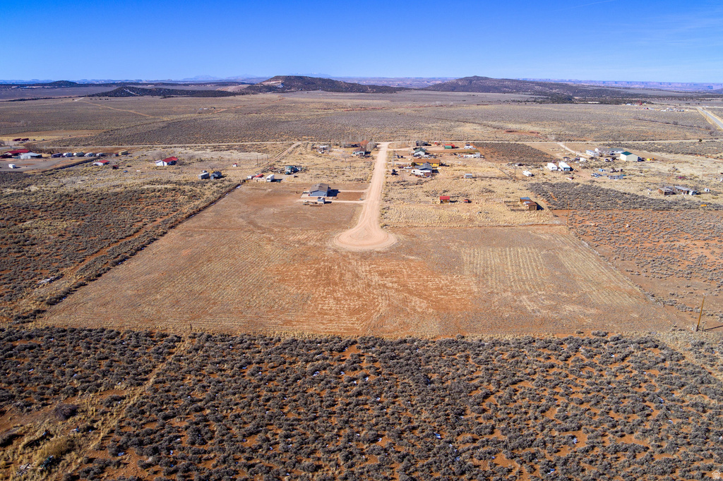 112 E MADDISON AVE La Sal, UT 84530