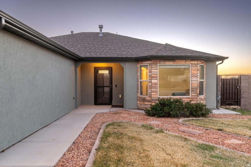5097 N SCENIC DR Enoch, UT 84721
