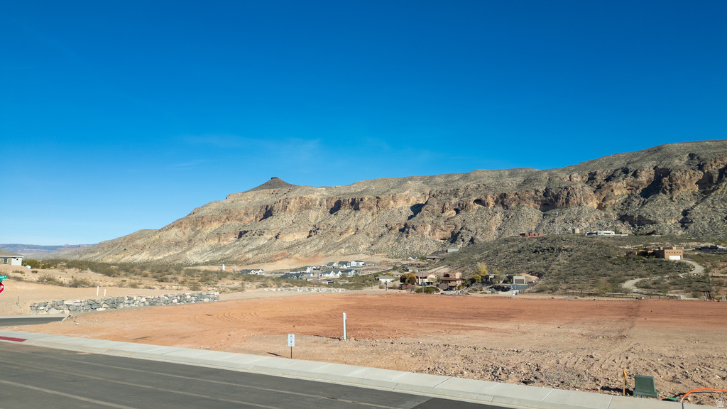 26  THE VIEWS AT HURRICANE CLFS Hurricane, UT 84737