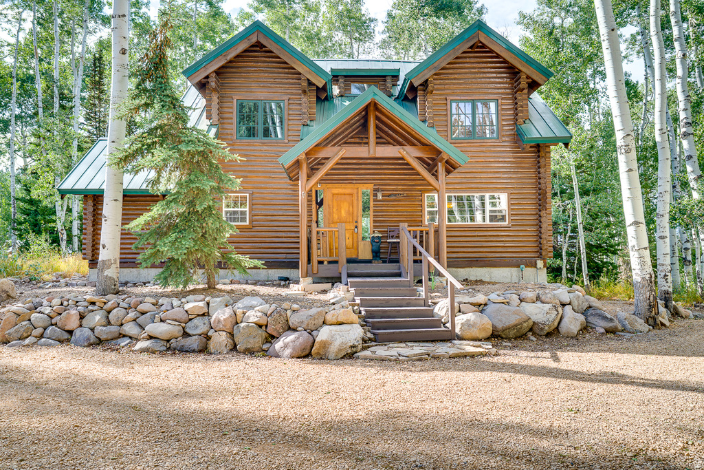 12084 ANTELOPE DR Heber City, UT 84032