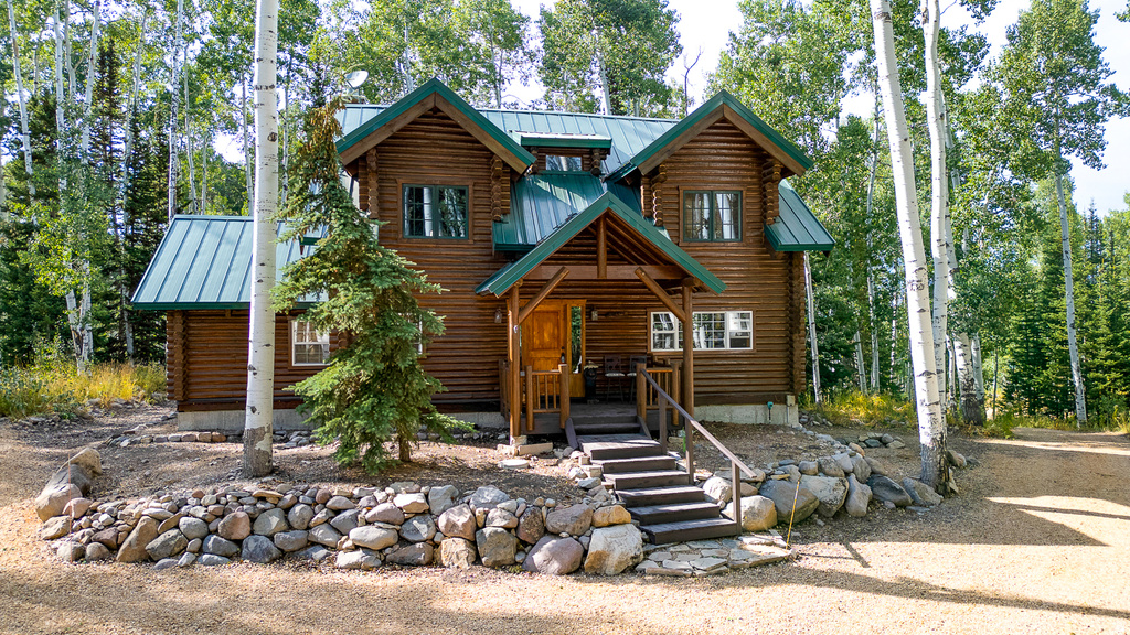 12084 ANTELOPE DR Heber City, UT 84032