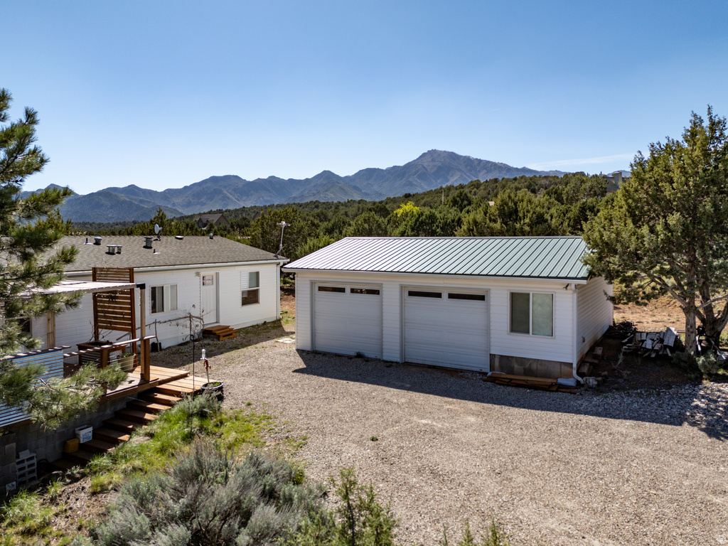 1438 S 2300 E New Harmony, UT 84757