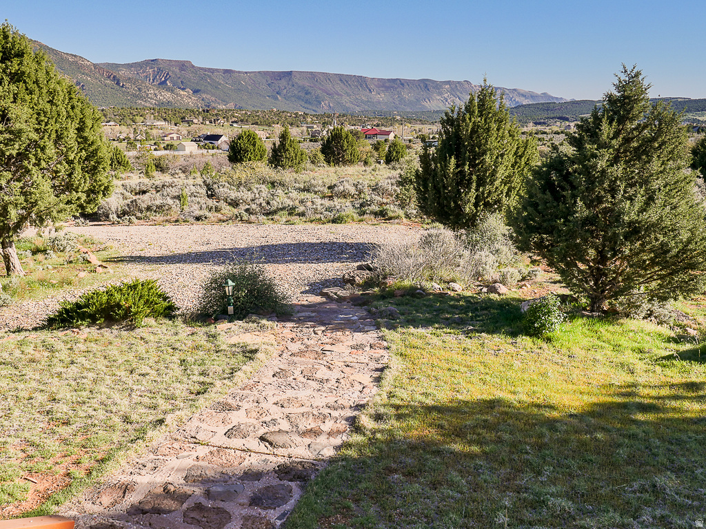 1438 S 2300 E New Harmony, UT 84757
