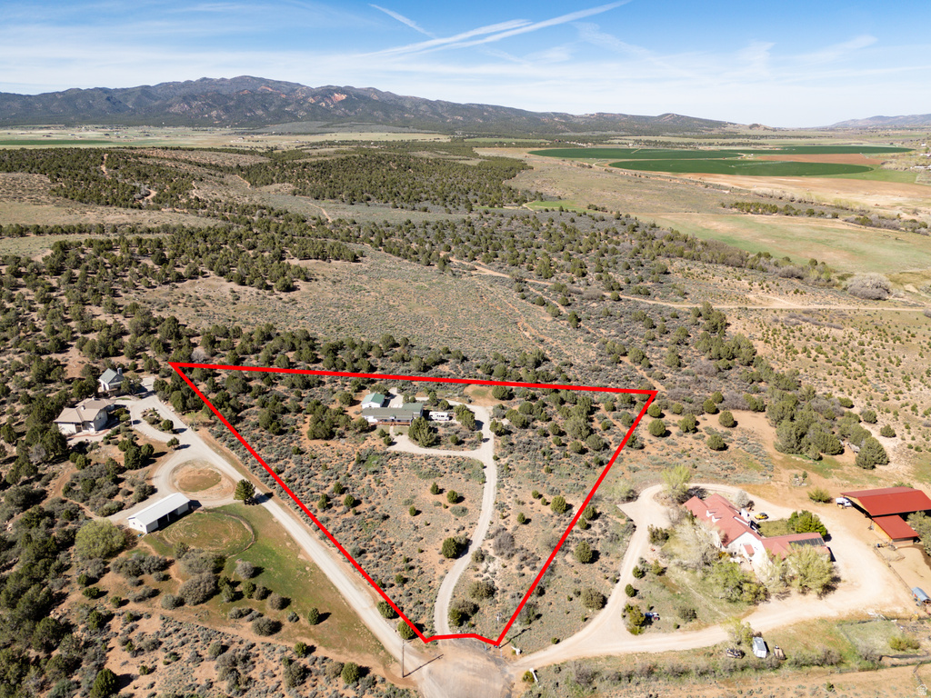1438 S 2300 E New Harmony, UT 84757