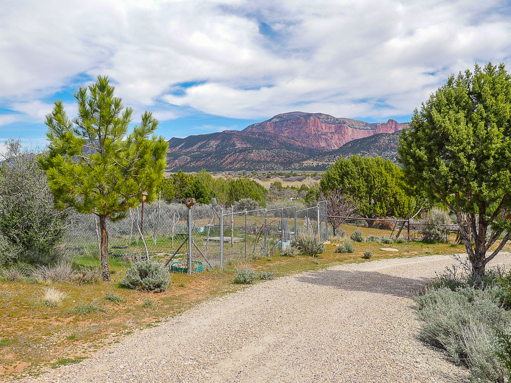 1438 S 2300 E New Harmony, UT 84757