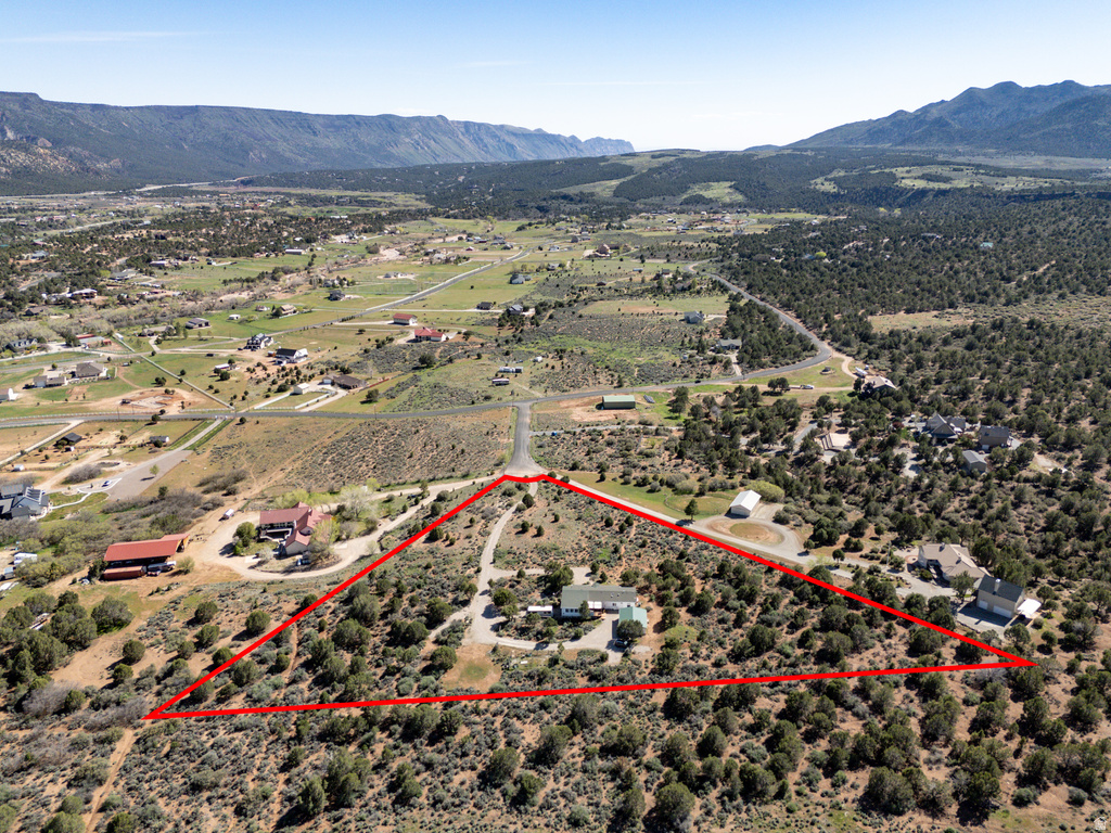 1438 S 2300 E New Harmony, UT 84757