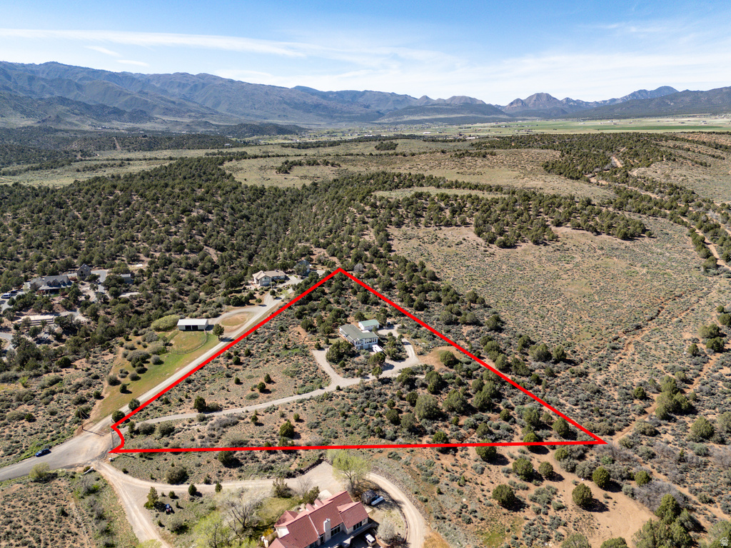 1438 S 2300 E New Harmony, UT 84757