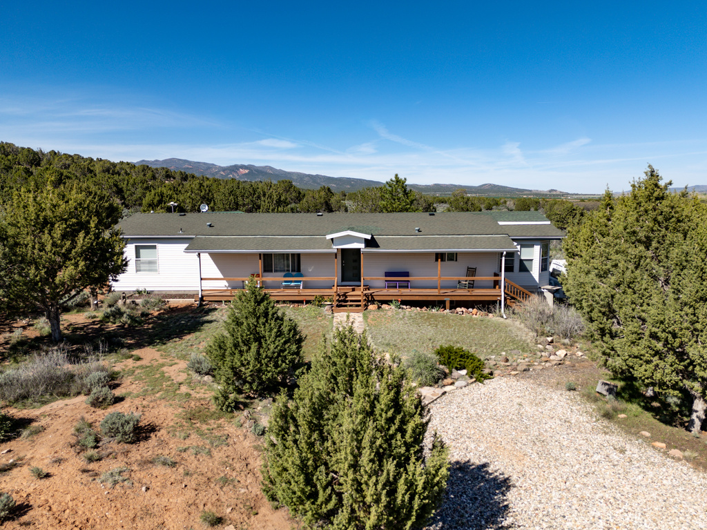 1438 S 2300 E New Harmony, UT 84757