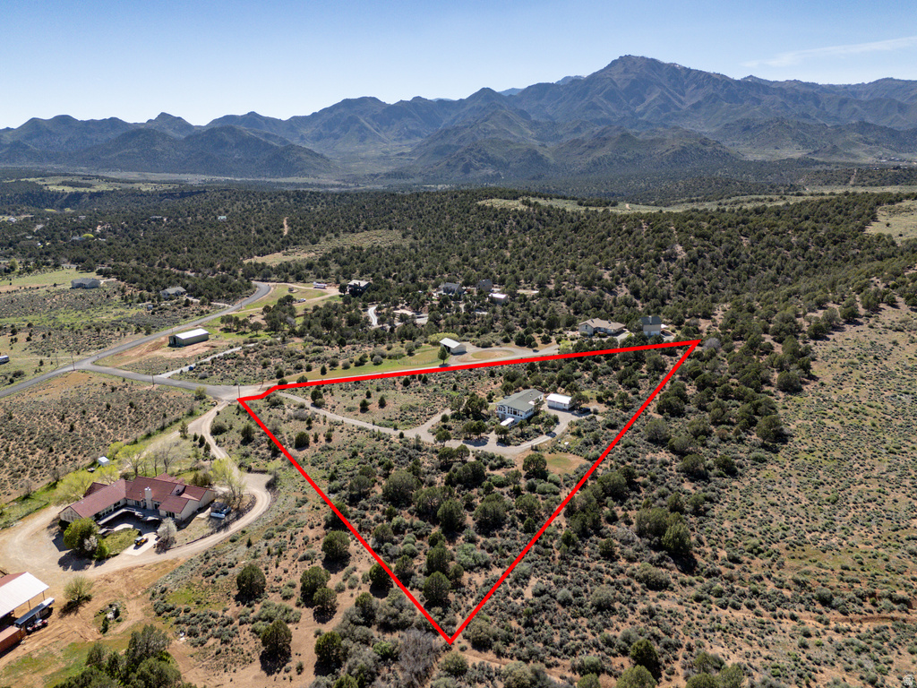 1438 S 2300 E New Harmony, UT 84757