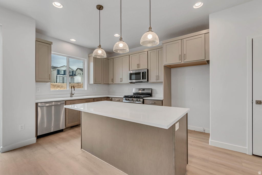 6734 S GLADE CREEK DRIVE DR #237 West Jordan, UT 84081