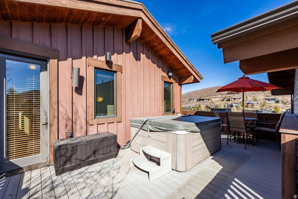 652 ROSSIE HILL DR Park City, UT 84060