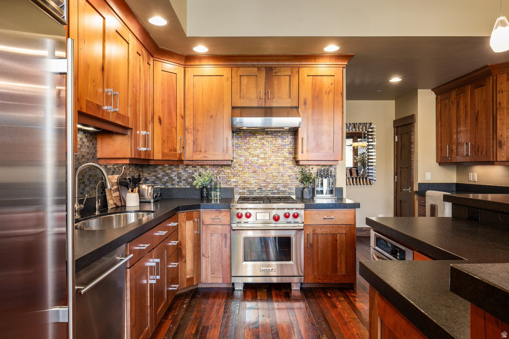 652 ROSSIE HILL DR Park City, UT 84060