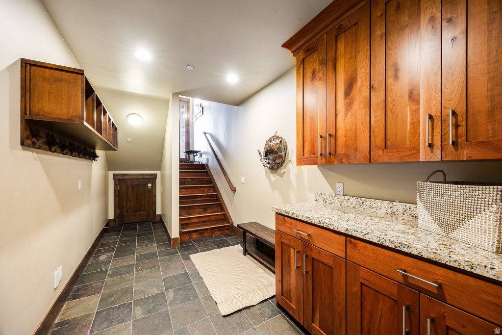 652 ROSSIE HILL DR Park City, UT 84060