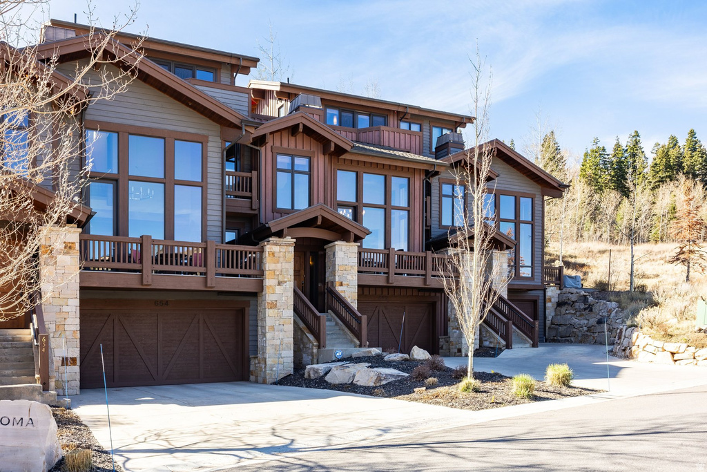652 ROSSIE HILL DR Park City, UT 84060
