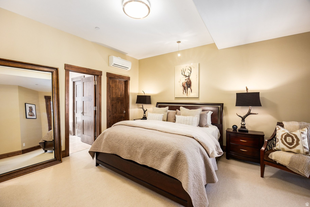 652 ROSSIE HILL DR Park City, UT 84060