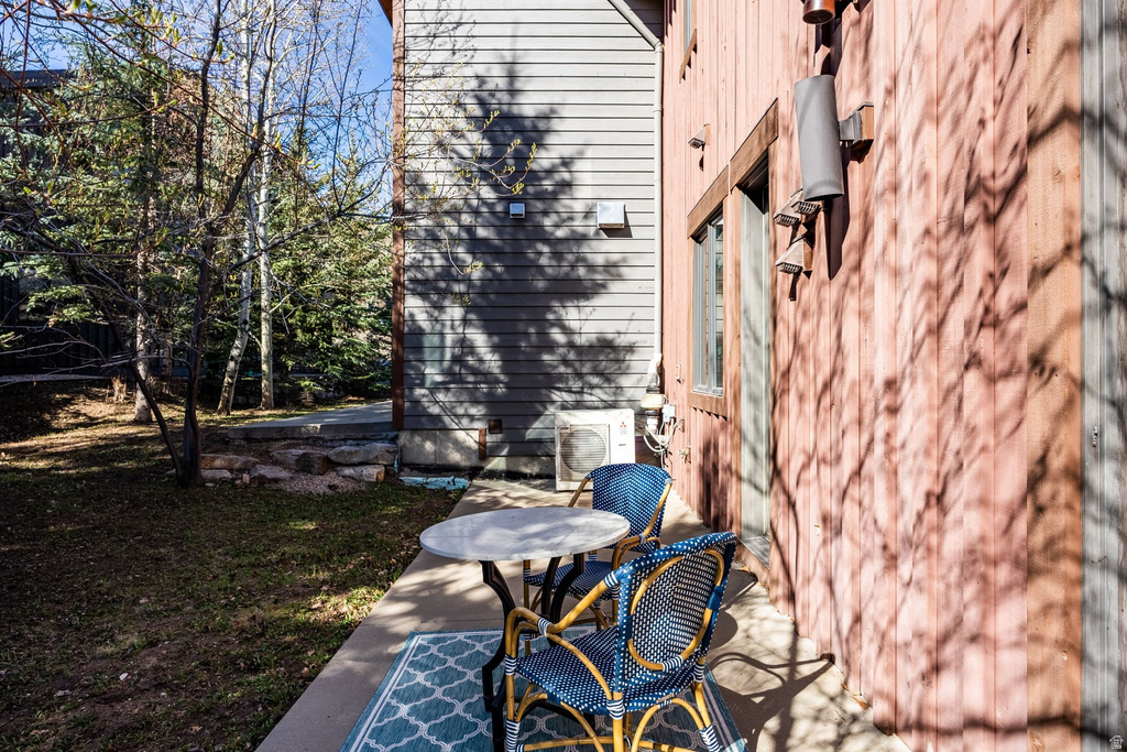 652 ROSSIE HILL DR Park City, UT 84060